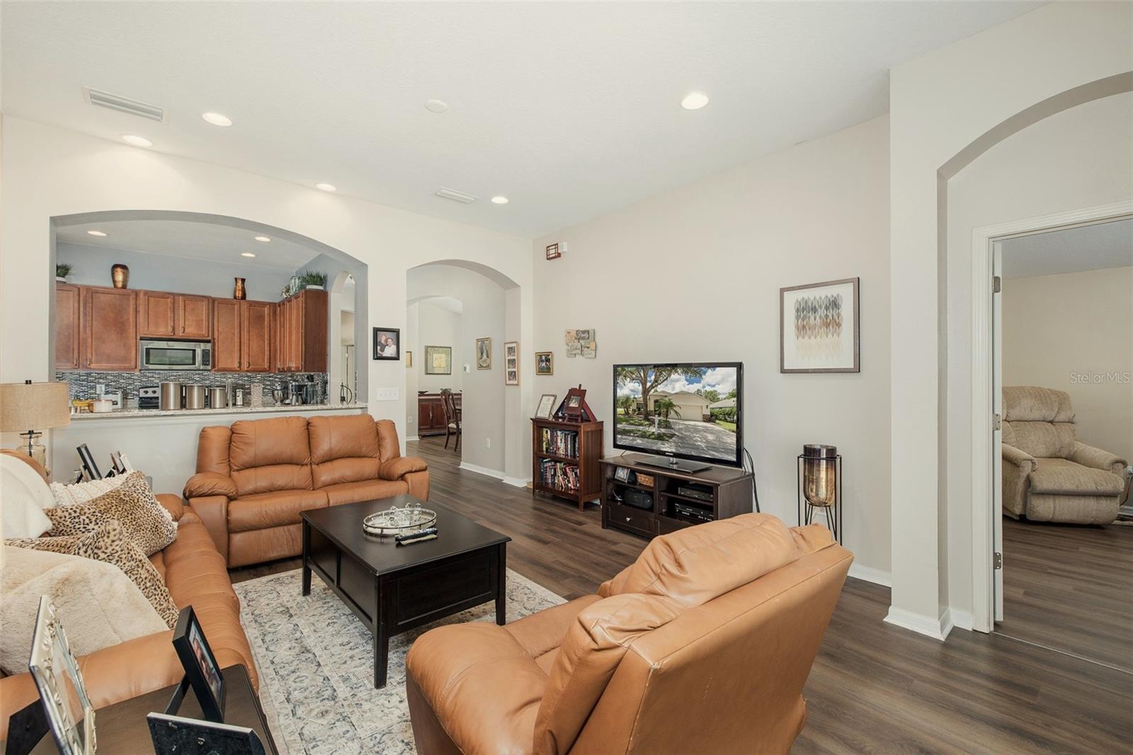 PINE RIDGE AT SUGAR CREEK - Residential