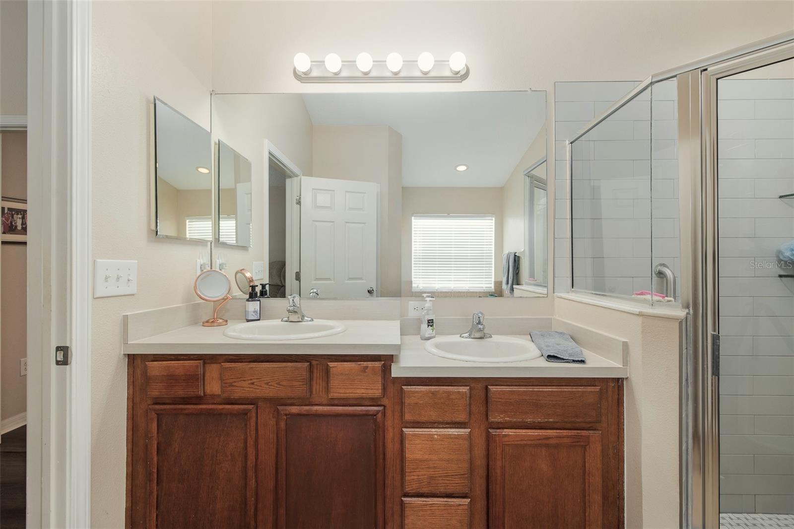 PINE RIDGE AT SUGAR CREEK - Residential