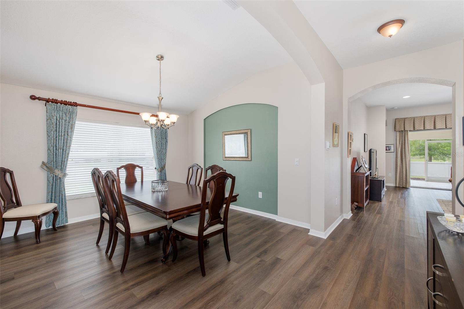 PINE RIDGE AT SUGAR CREEK - Residential
