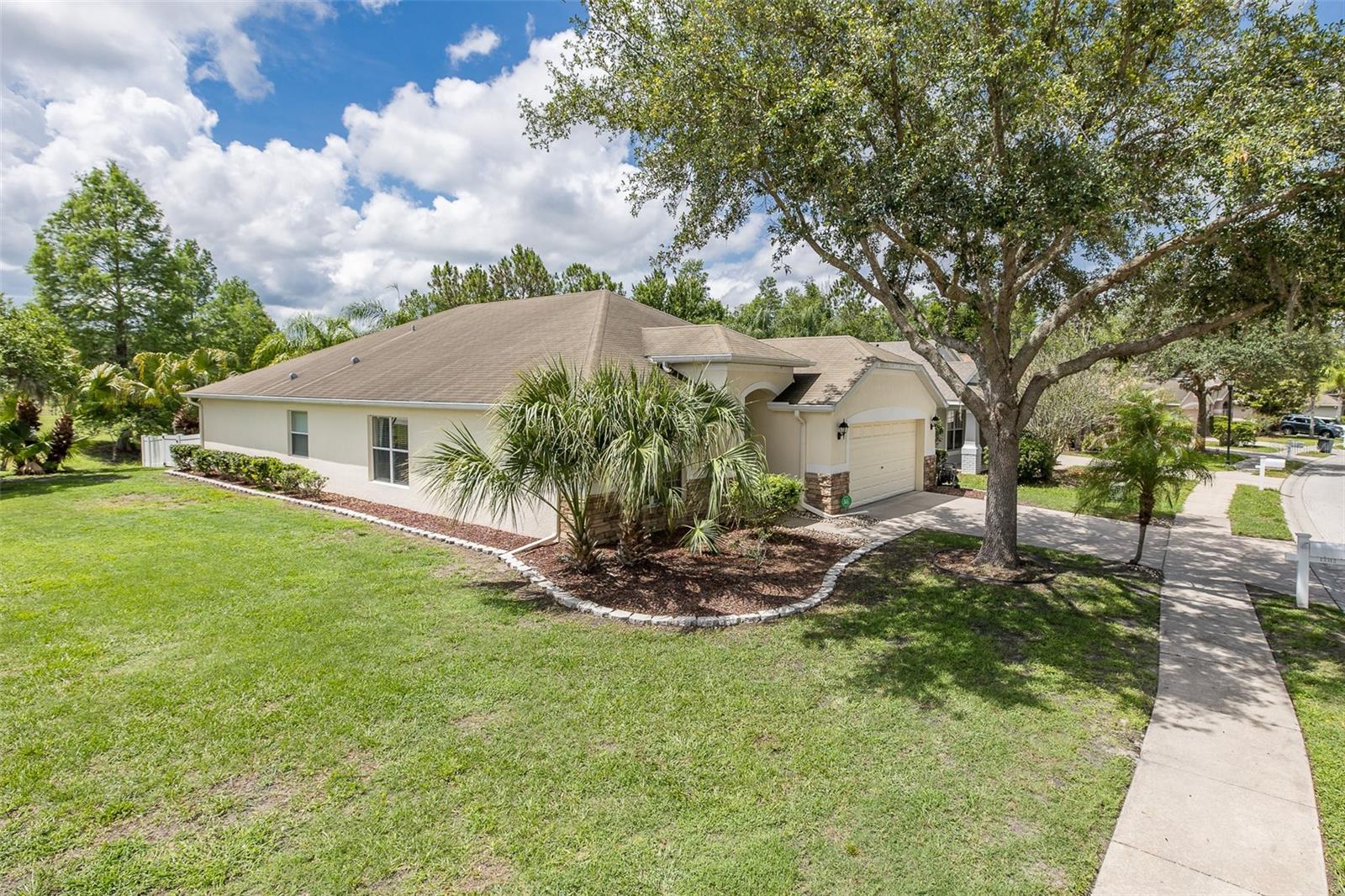 PINE RIDGE AT SUGAR CREEK - Residential