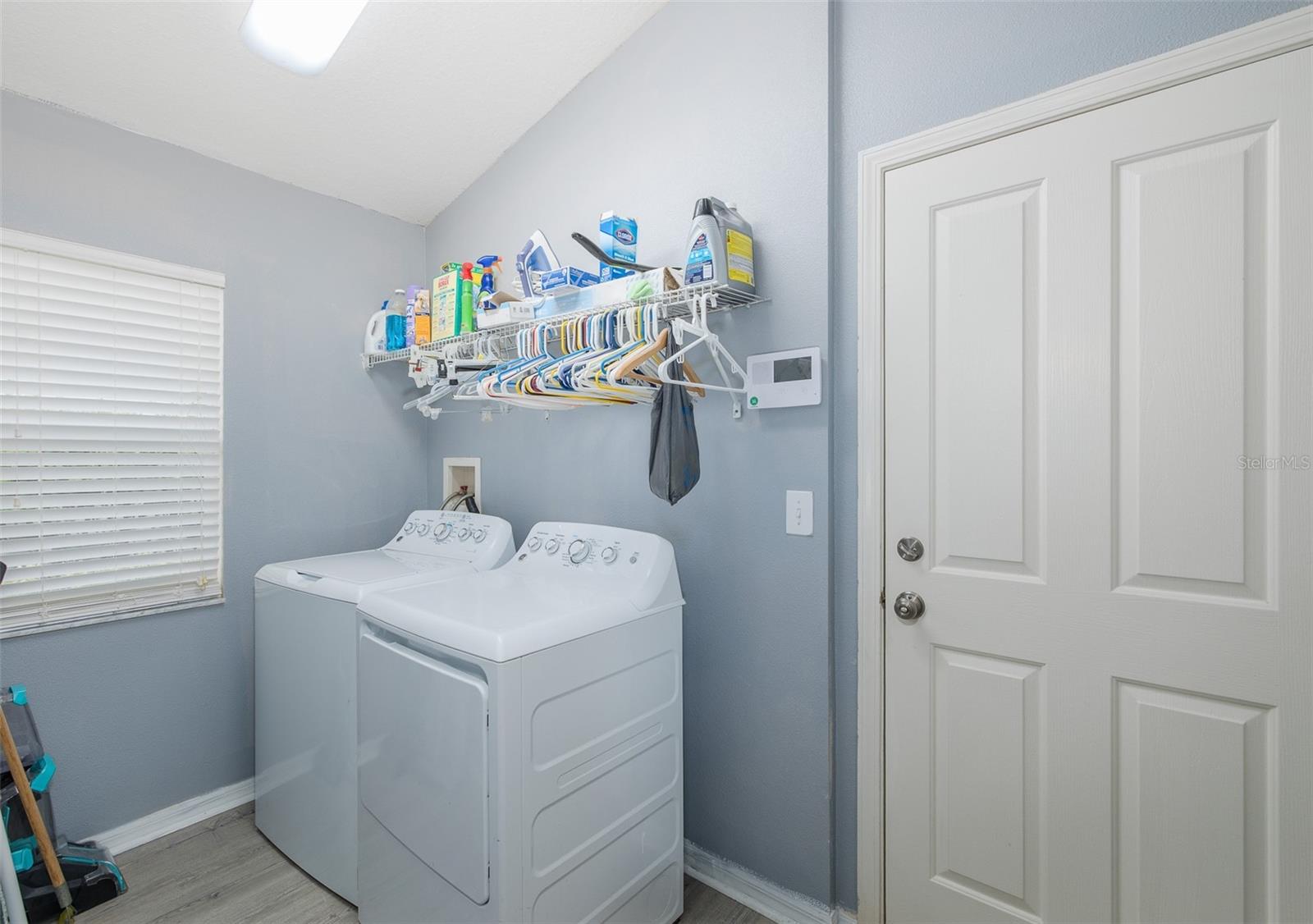 PINE RIDGE AT SUGAR CREEK - Residential