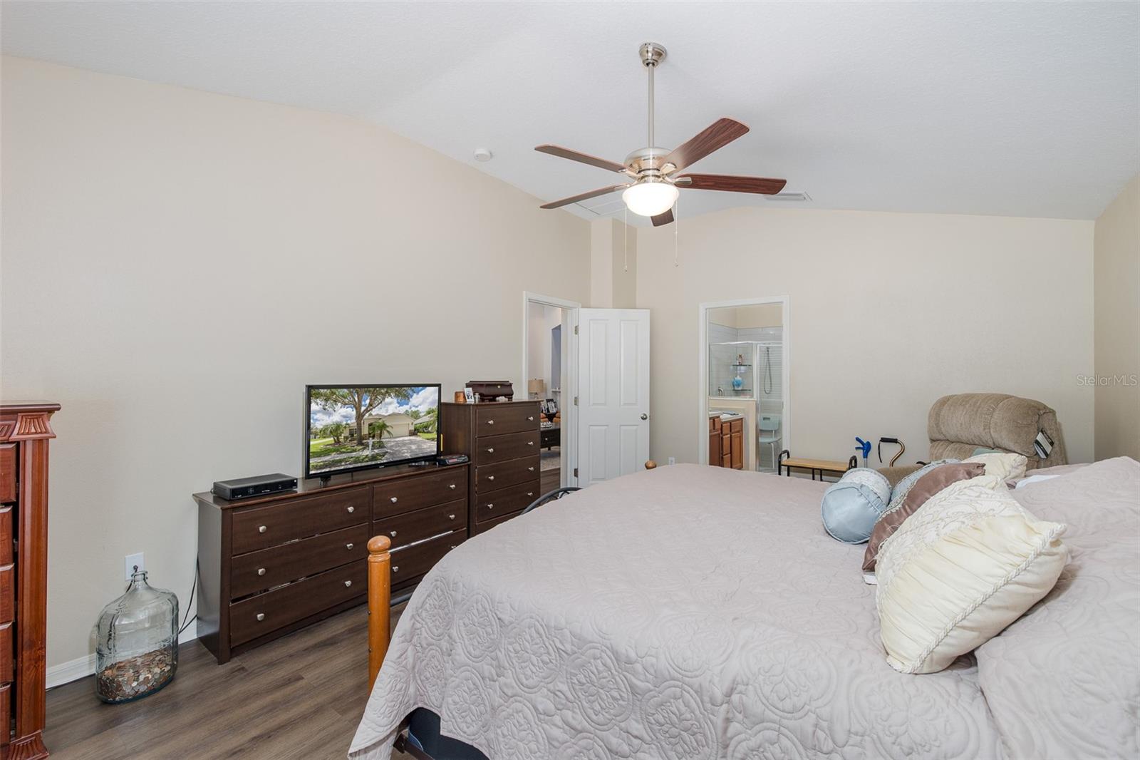 PINE RIDGE AT SUGAR CREEK - Residential