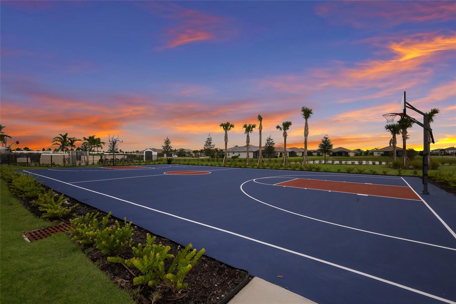 LORRAINE LAKES PH I - Residential