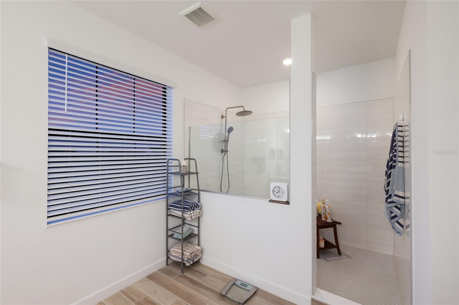LORRAINE LAKES PH I - Residential