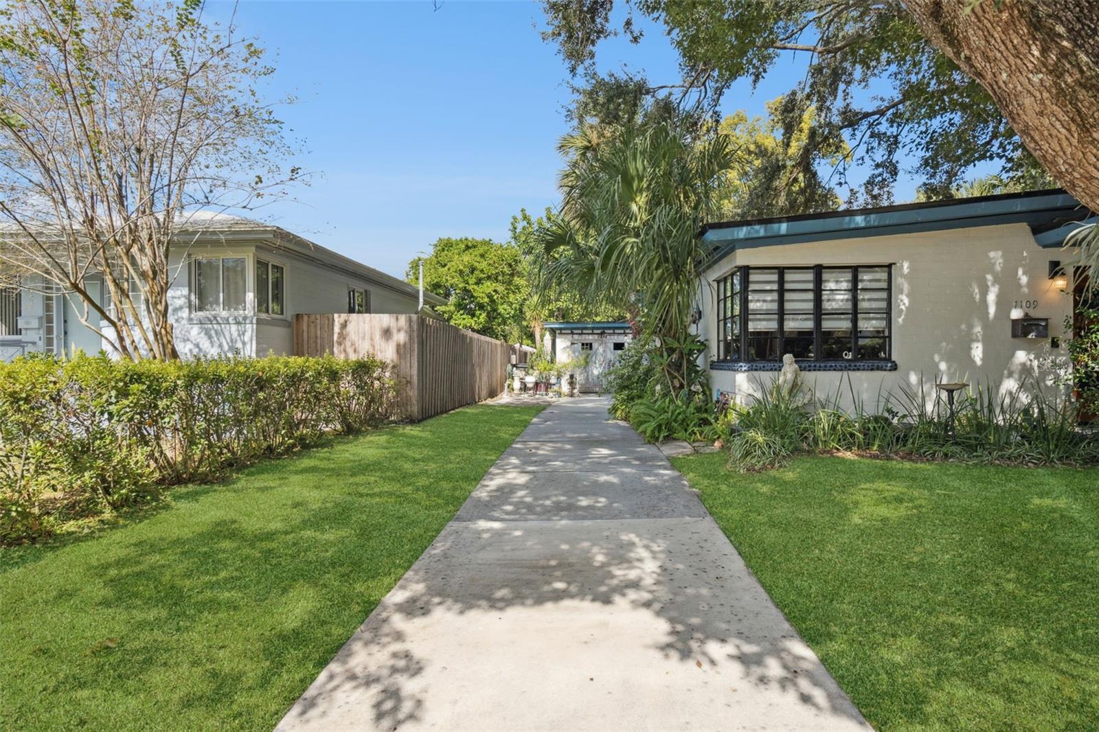 1109 W PRINCETON STREET