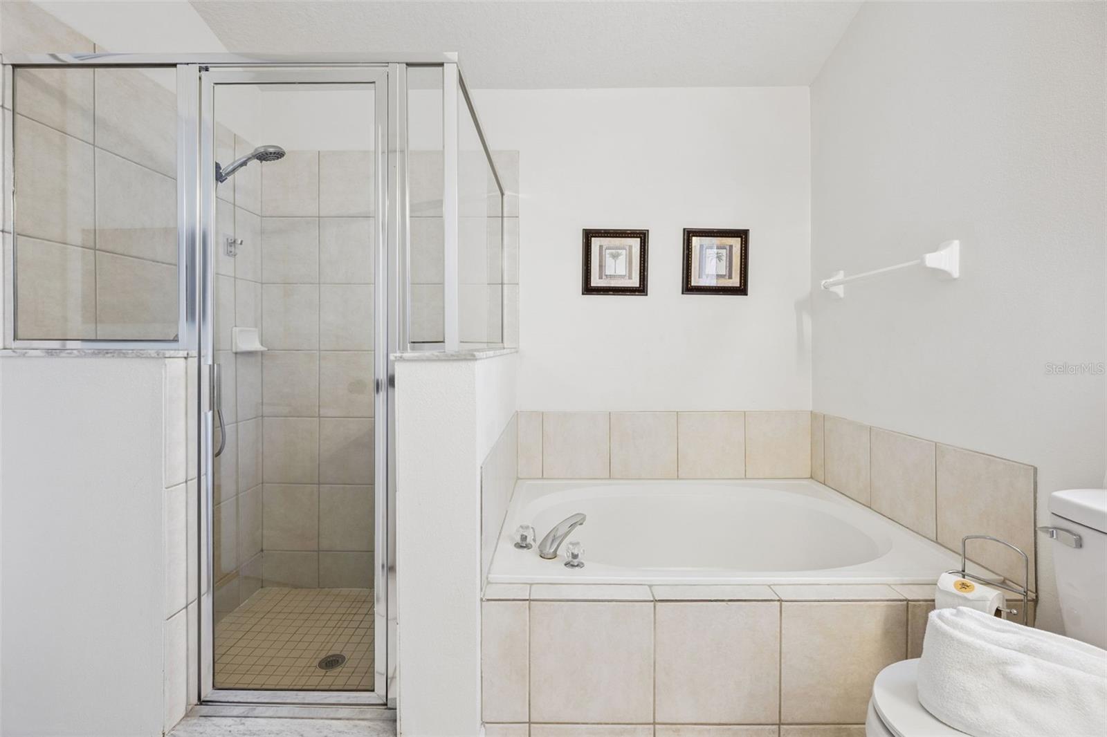 TIVOLI MANOR - Residential