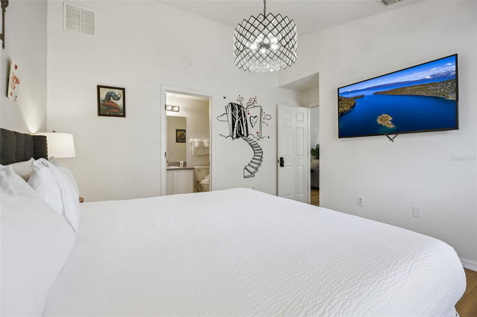 TIVOLI MANOR - Residential