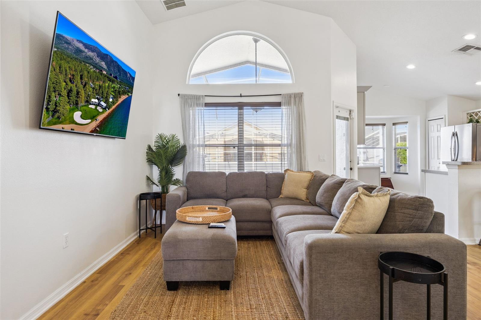 TIVOLI MANOR - Residential