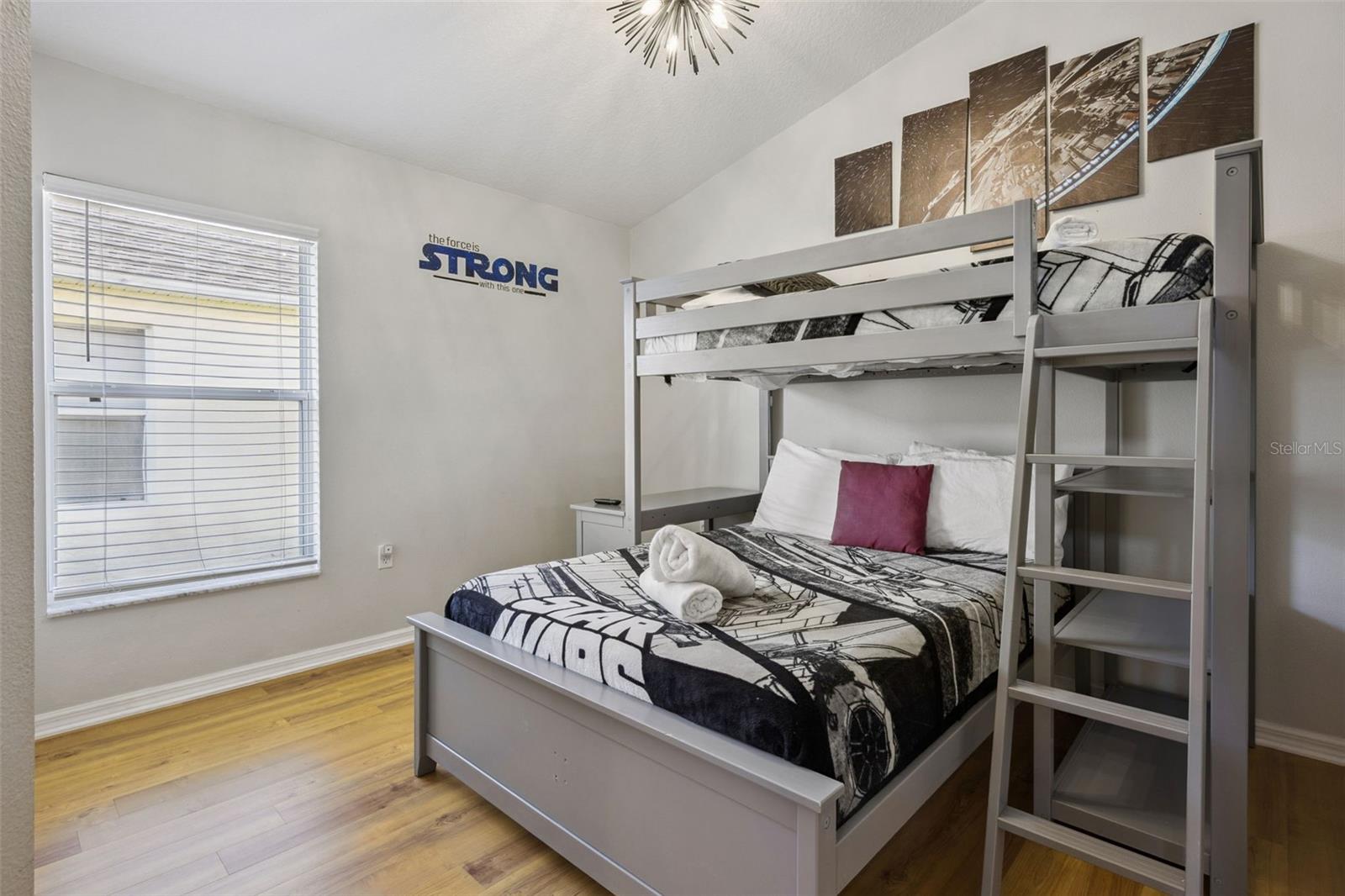 TIVOLI MANOR - Residential