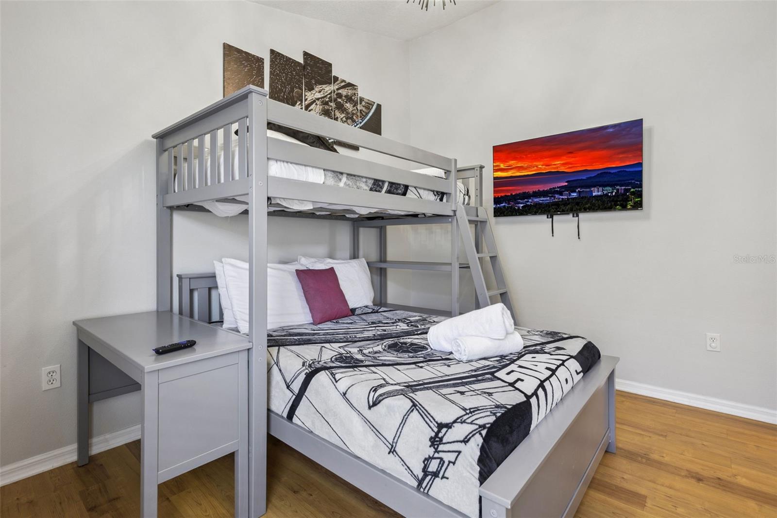 TIVOLI MANOR - Residential