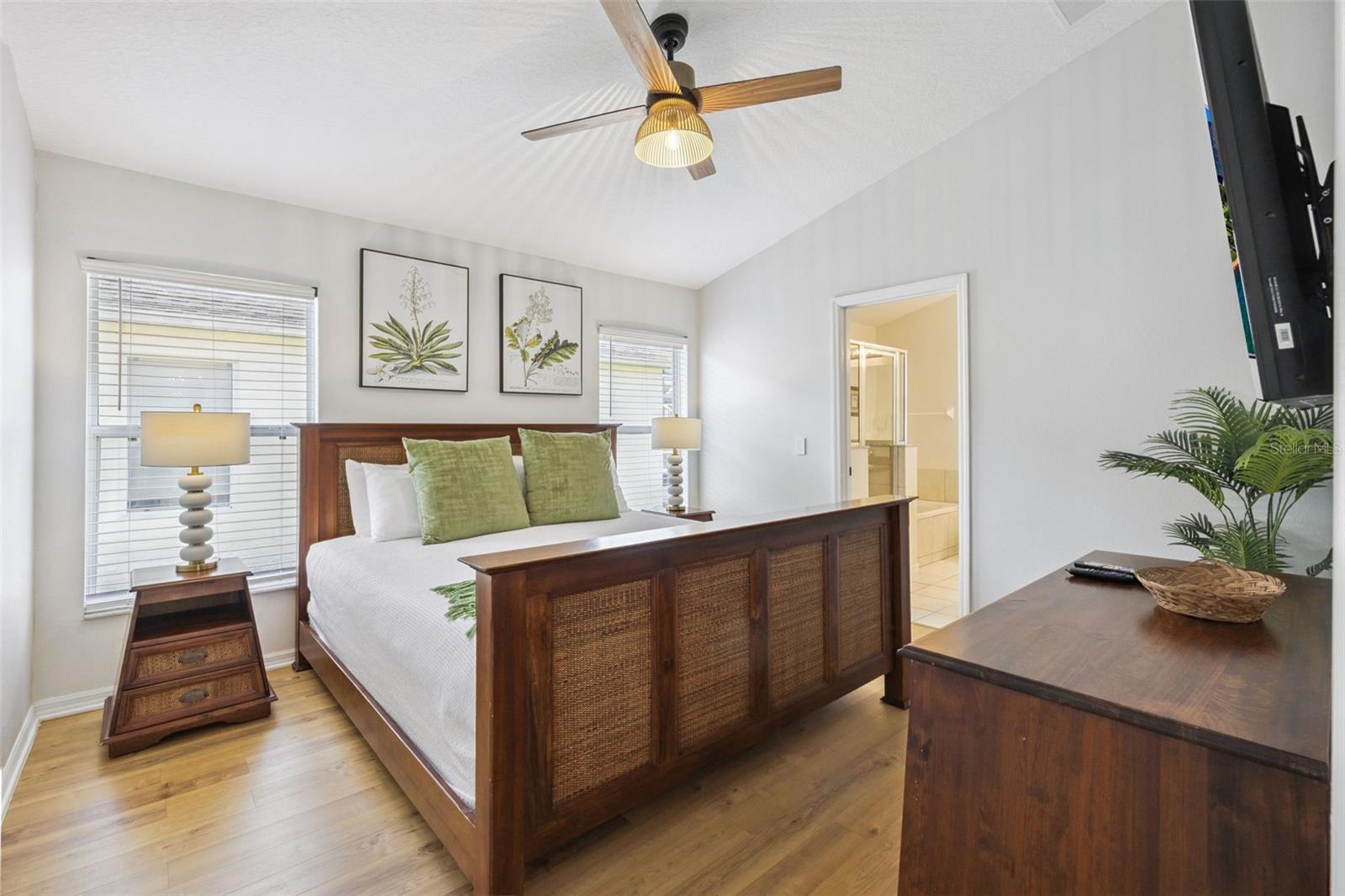 TIVOLI MANOR - Residential