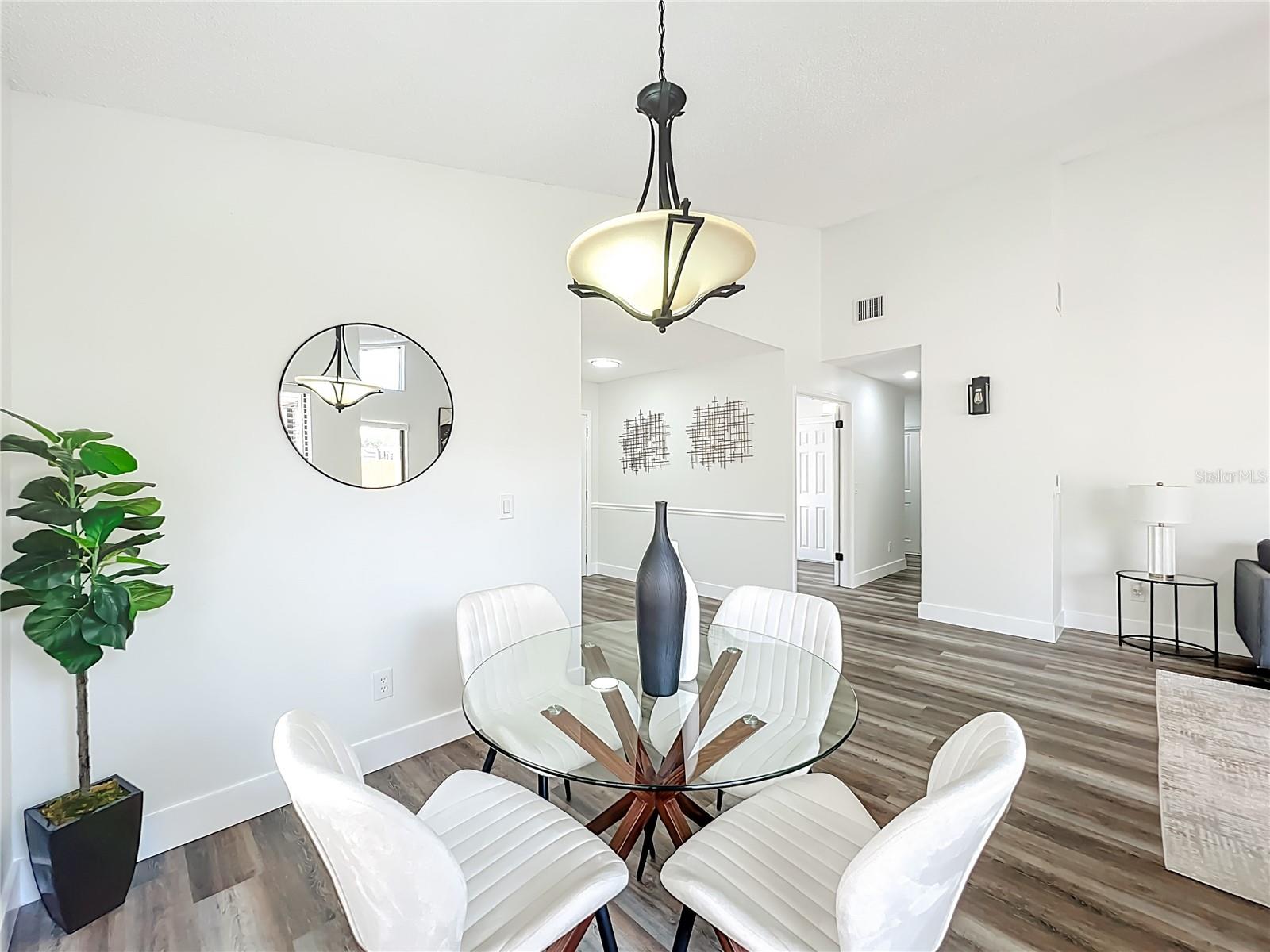 LANDINGS THE - Residential