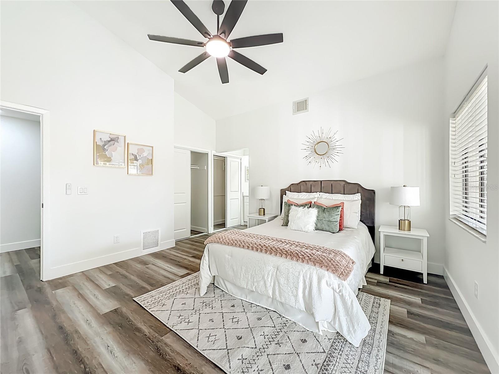 LANDINGS THE - Residential