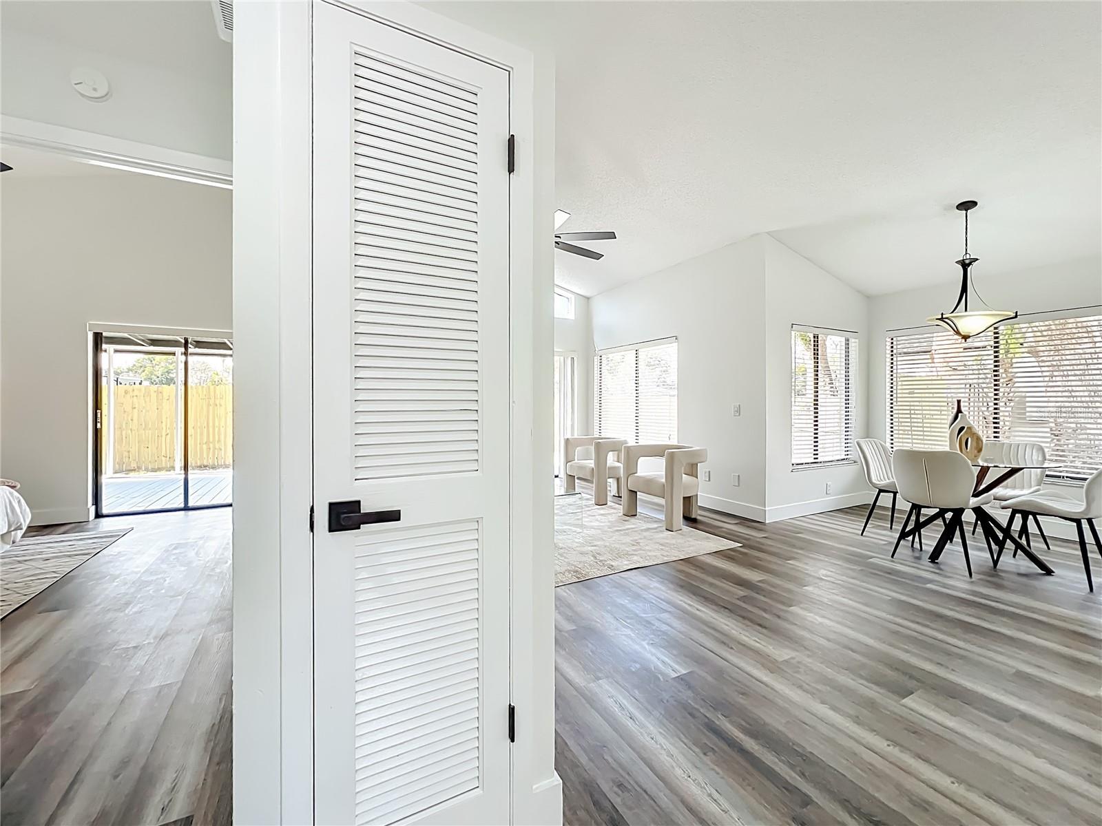 LANDINGS THE - Residential