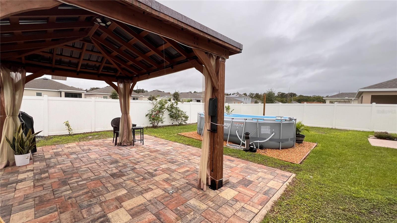 LANDINGS THE - Residential