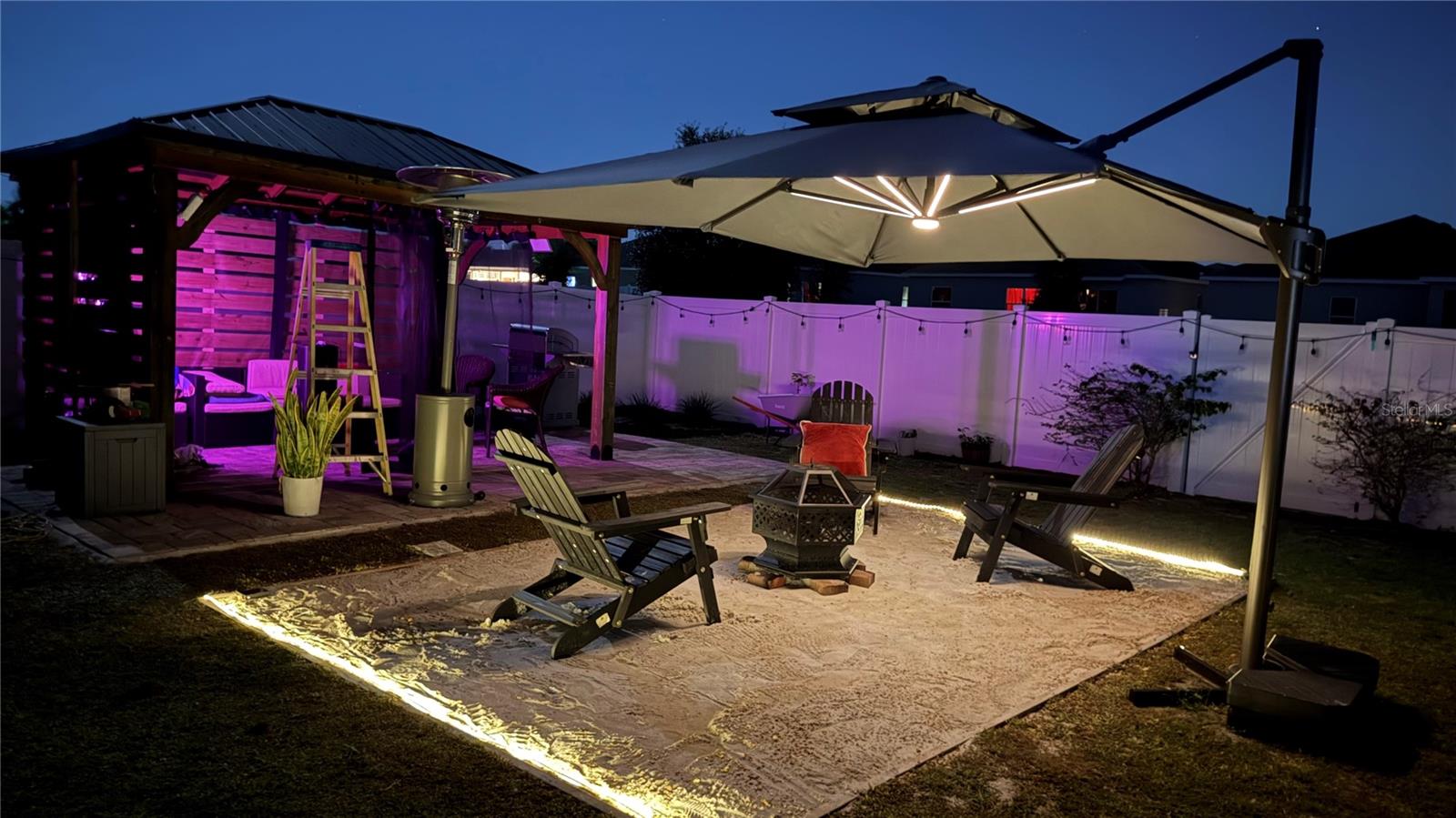 LANDINGS THE - Residential