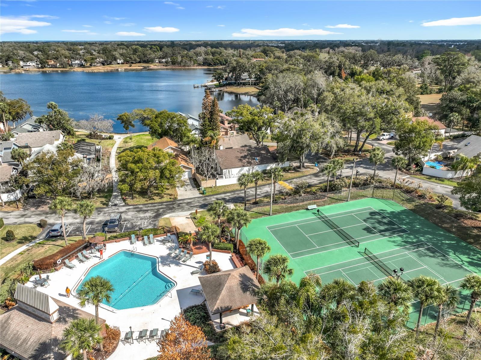 LANDINGS THE - Residential