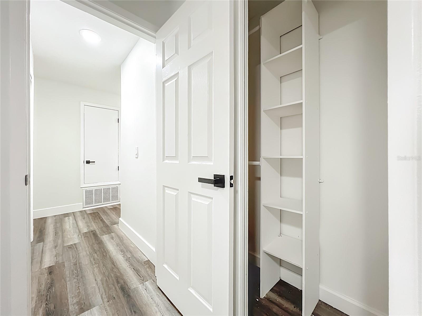 LANDINGS THE - Residential