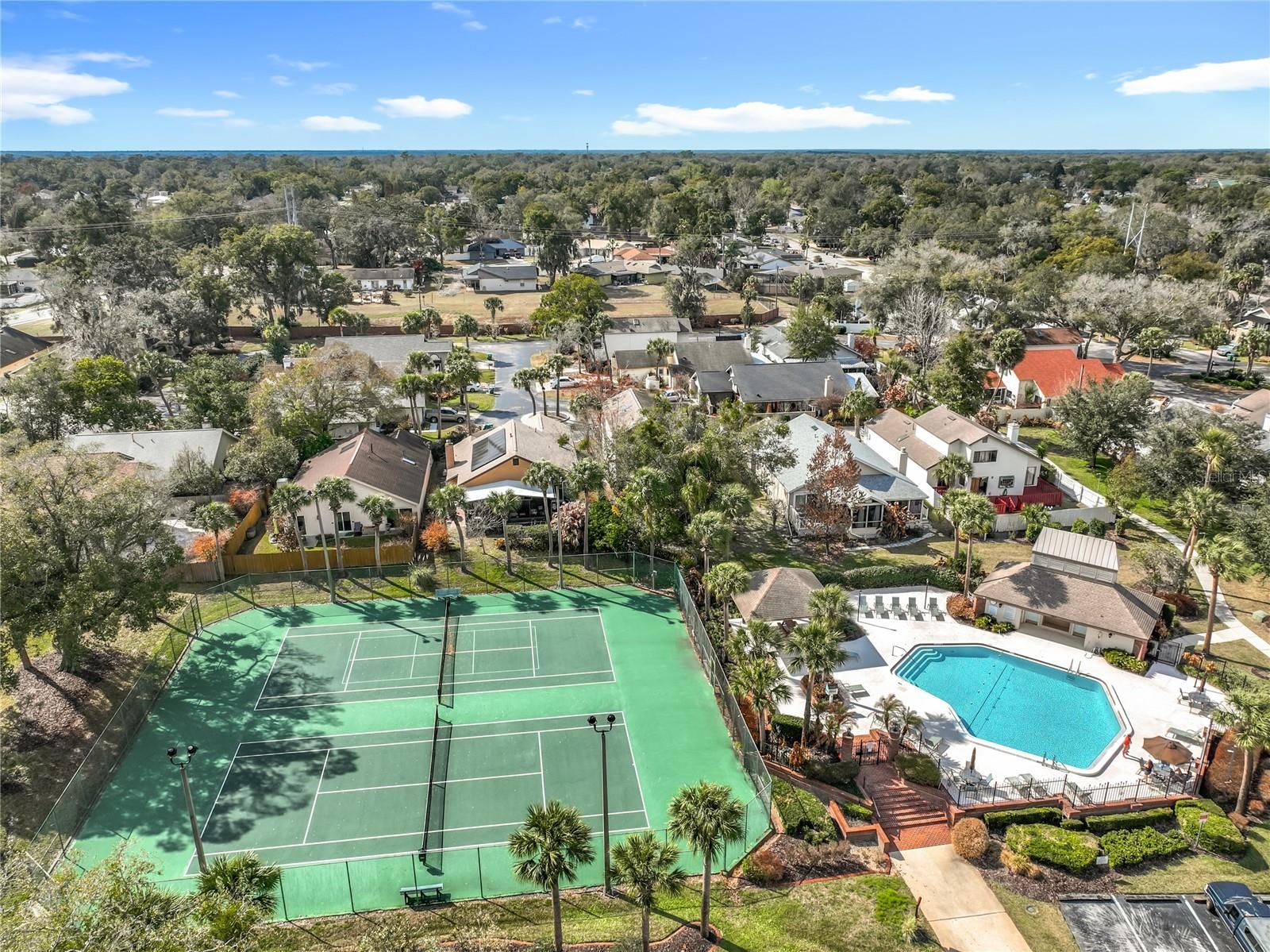 LANDINGS THE - Residential