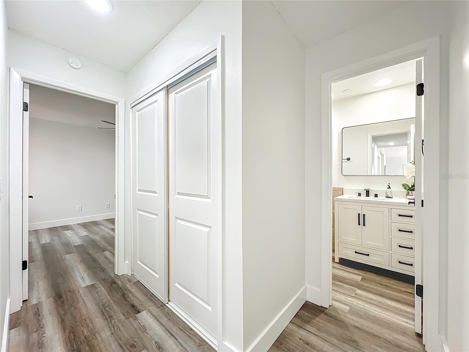 LANDINGS THE - Residential