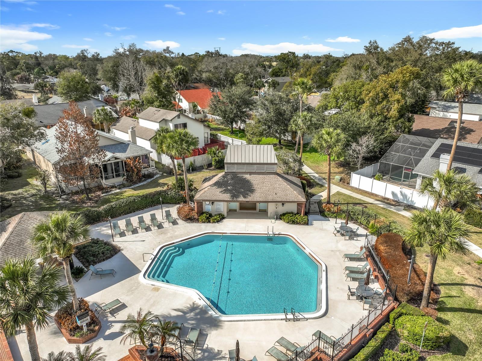 LANDINGS THE - Residential