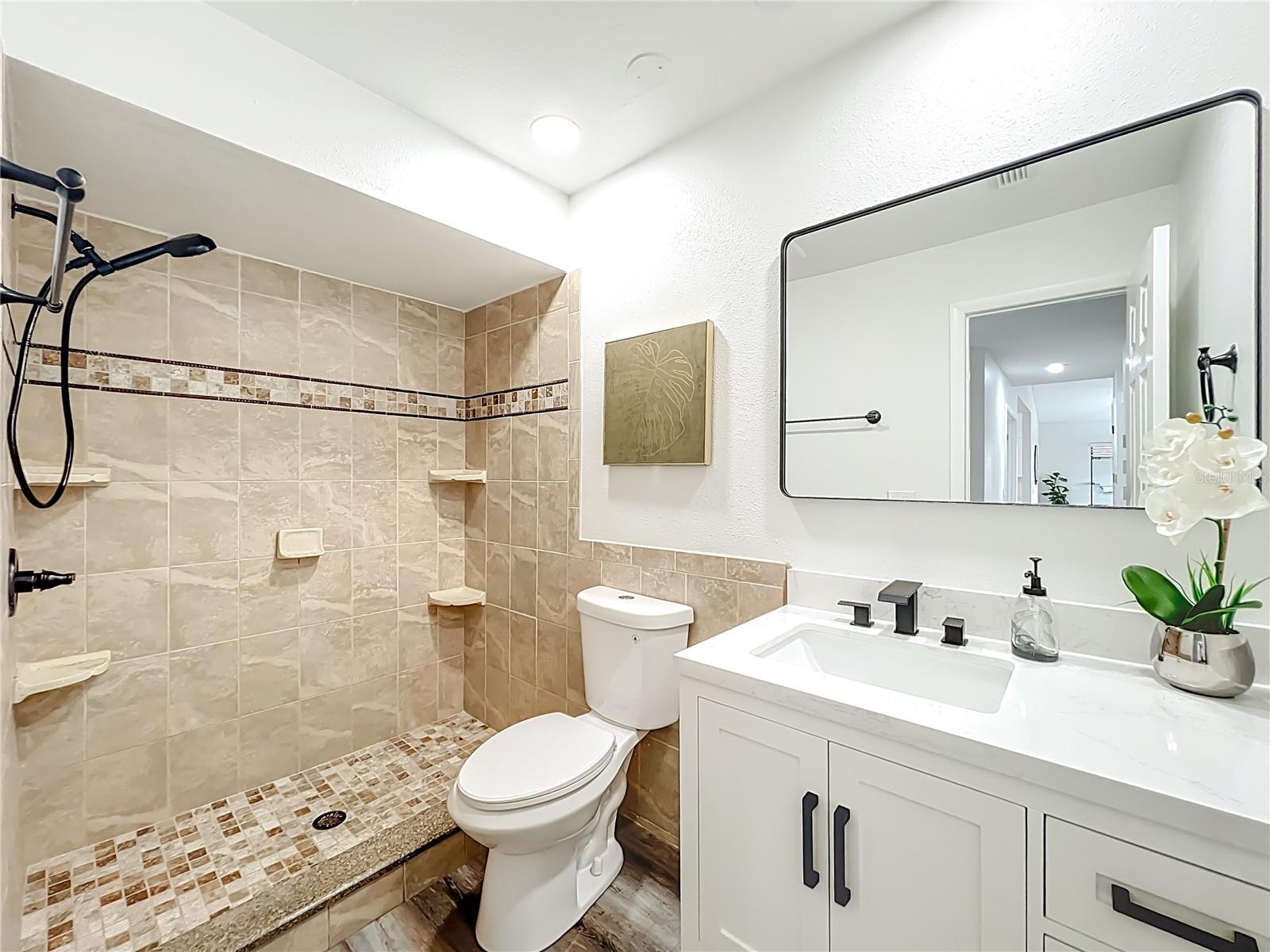 LANDINGS THE - Residential