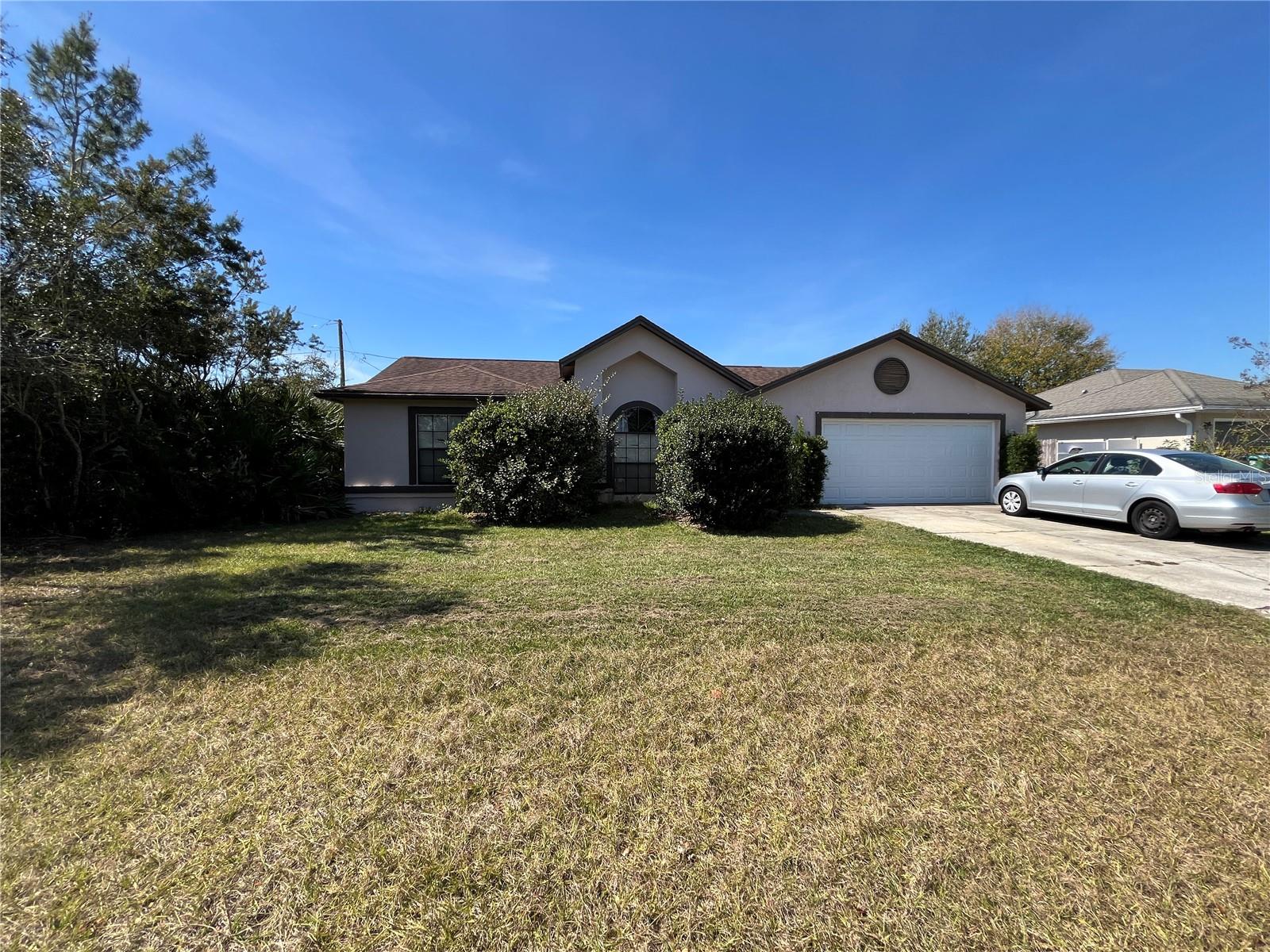 Great 3 bedroom 2 bath floorplan. New interior paint and new blinds. Ceramic tile in common and wet areas with new durable vinyl plank floors in the bedrooms. Split plan, double garage w/ garage door opener, new A/C. Great Location!