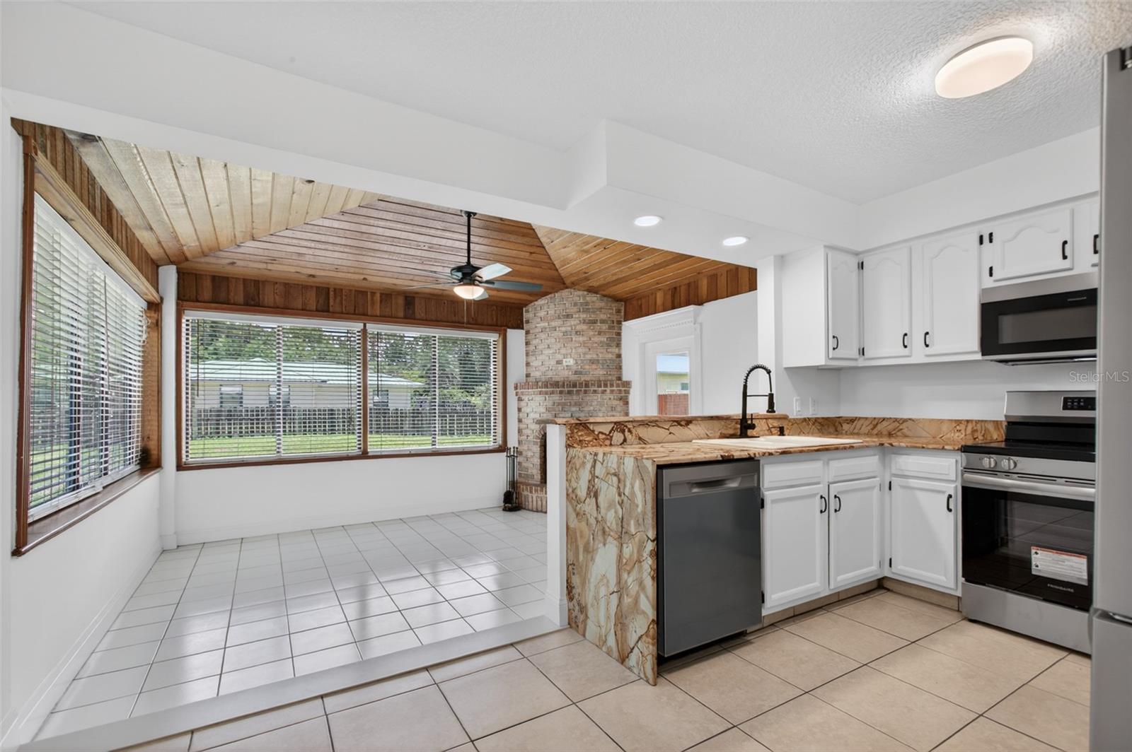 PONCE DE LEON HEIGHTS - Residential