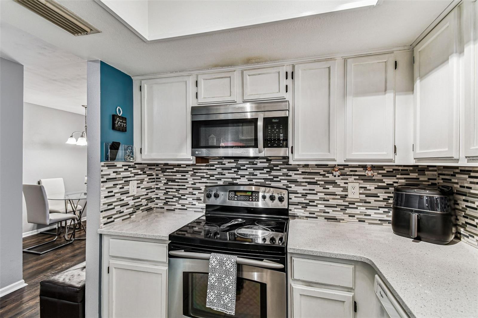 HAMMOCK PINE VILLAGE - Residential Lease