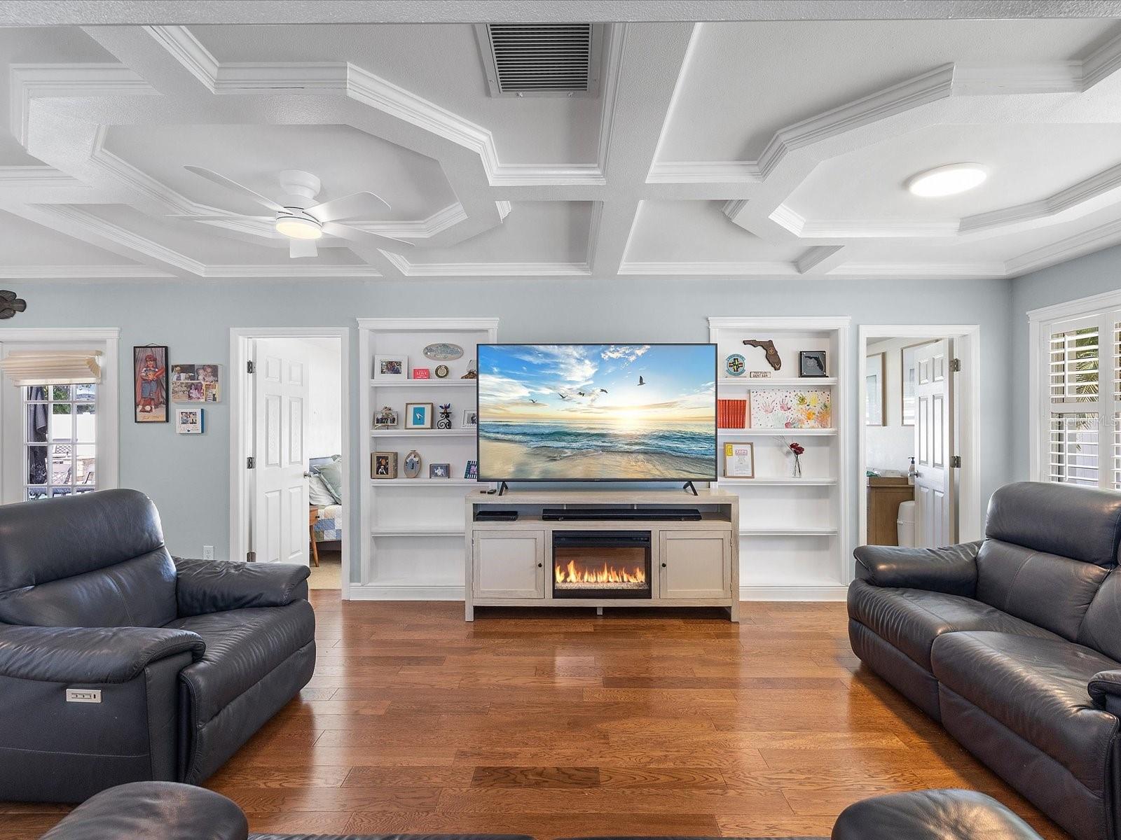 118 LIVE OAK LANE