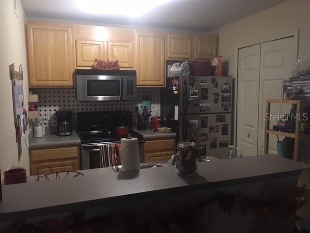 SAND LAKE PRIVATE RESIDENCES CONDO - Residential Lease