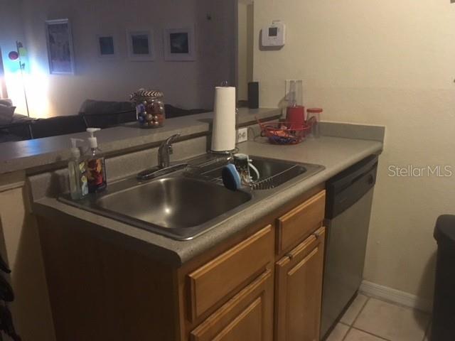 SAND LAKE PRIVATE RESIDENCES CONDO - Residential Lease