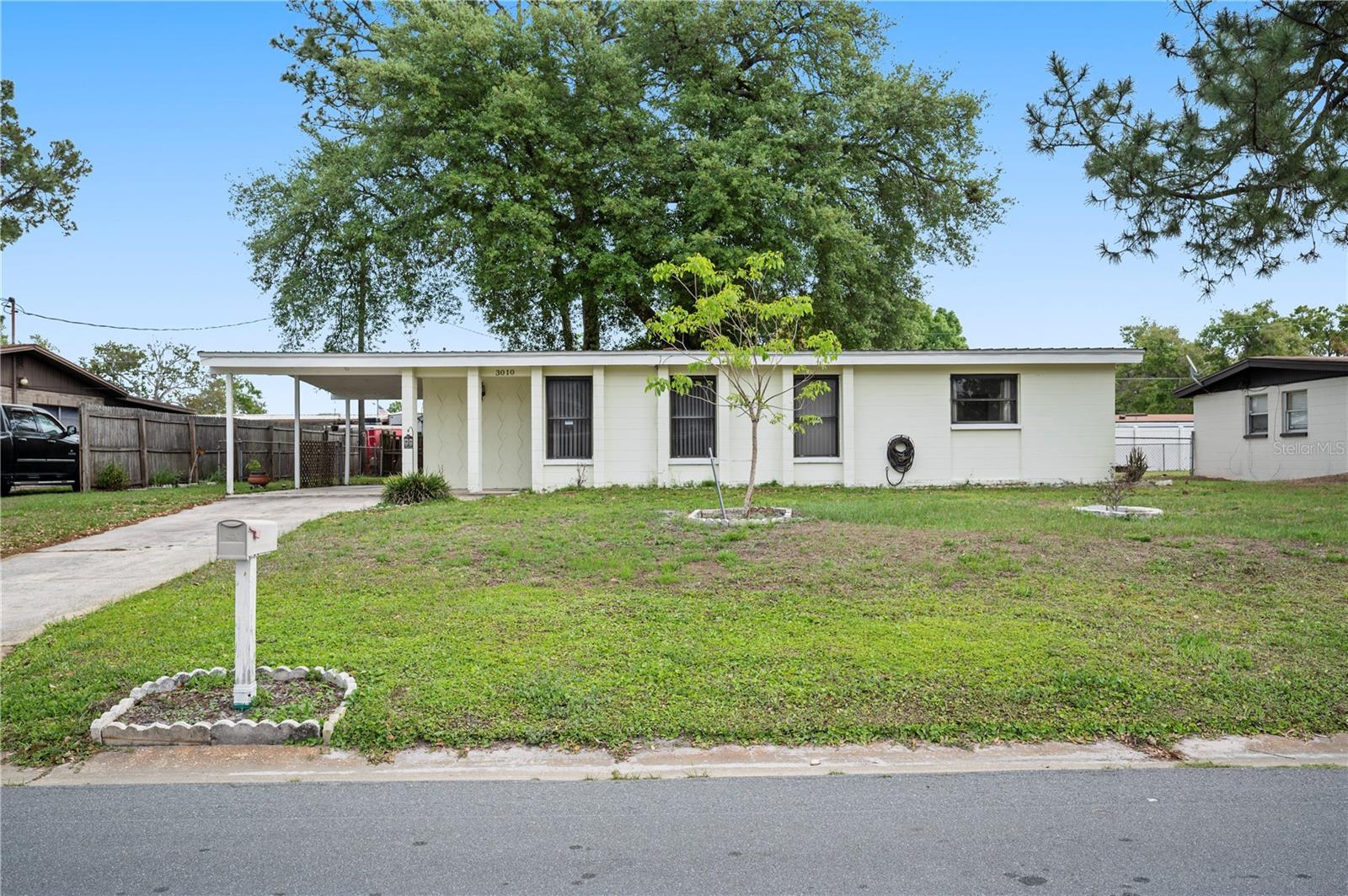 EDGEWOOD PARK - Residential