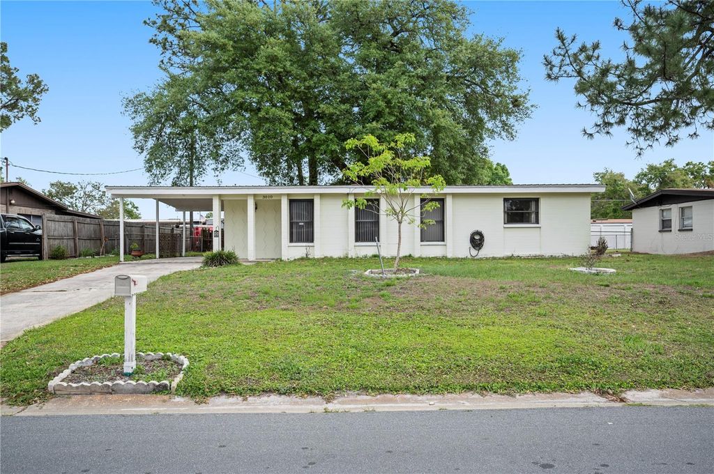 Photo of 3010 Drewery Avenue, Lakeland, FL 33803 (MLS # TB8486594)