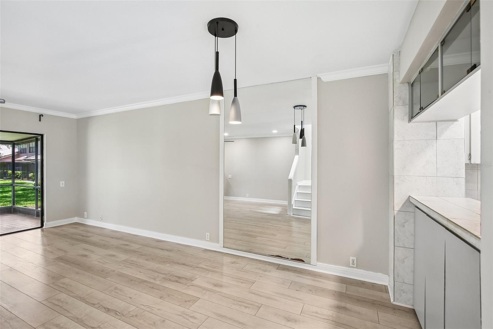 OAK PARK TWNHMS - Residential