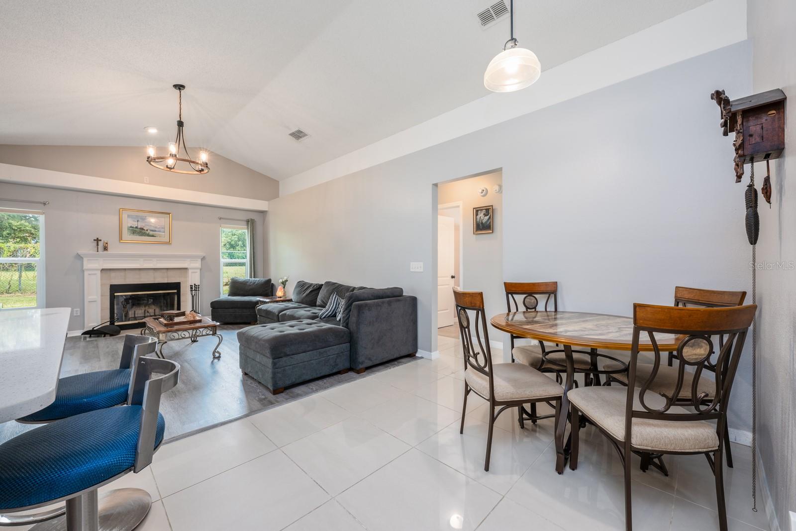 WATERSIDE - Residential