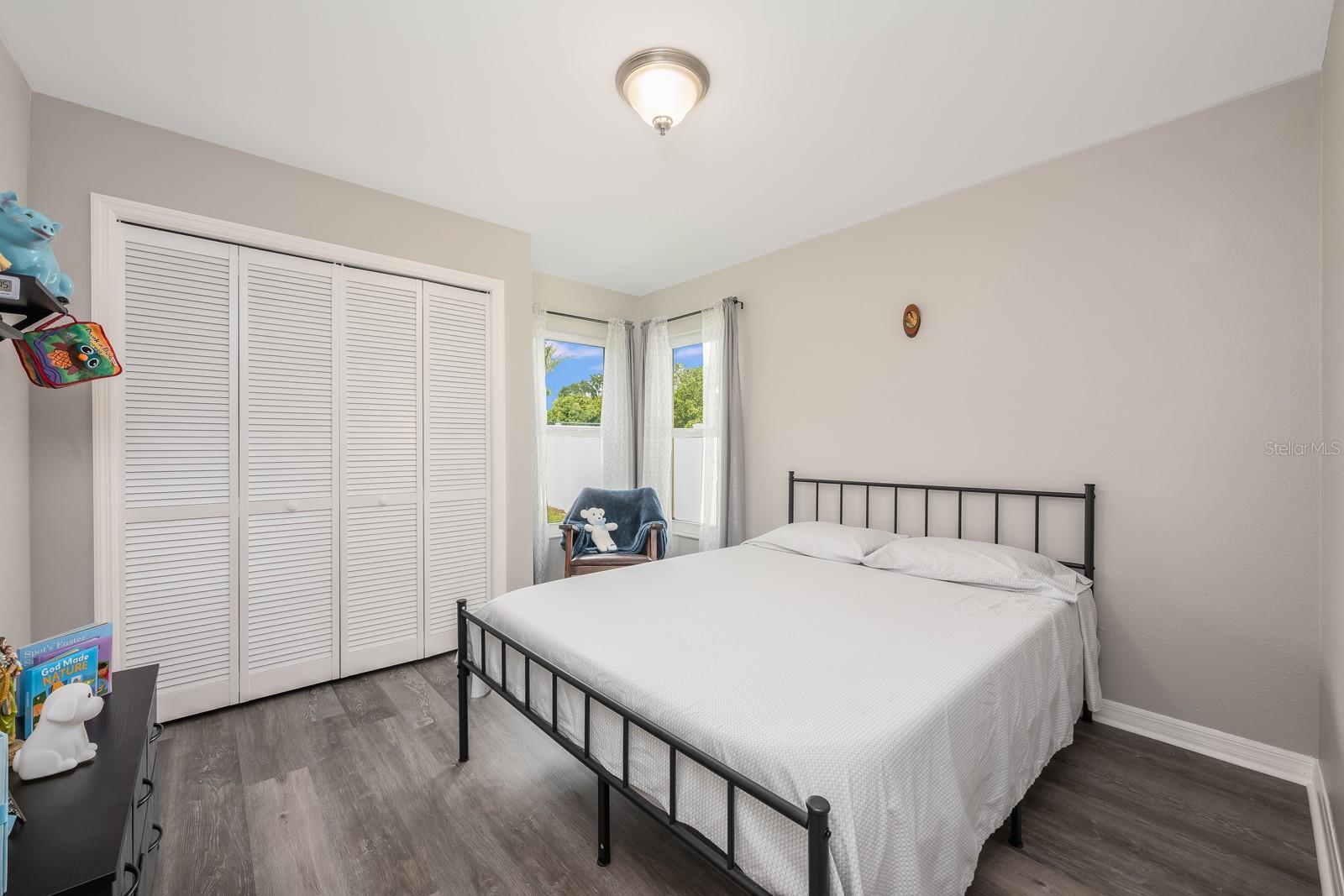 WATERSIDE - Residential