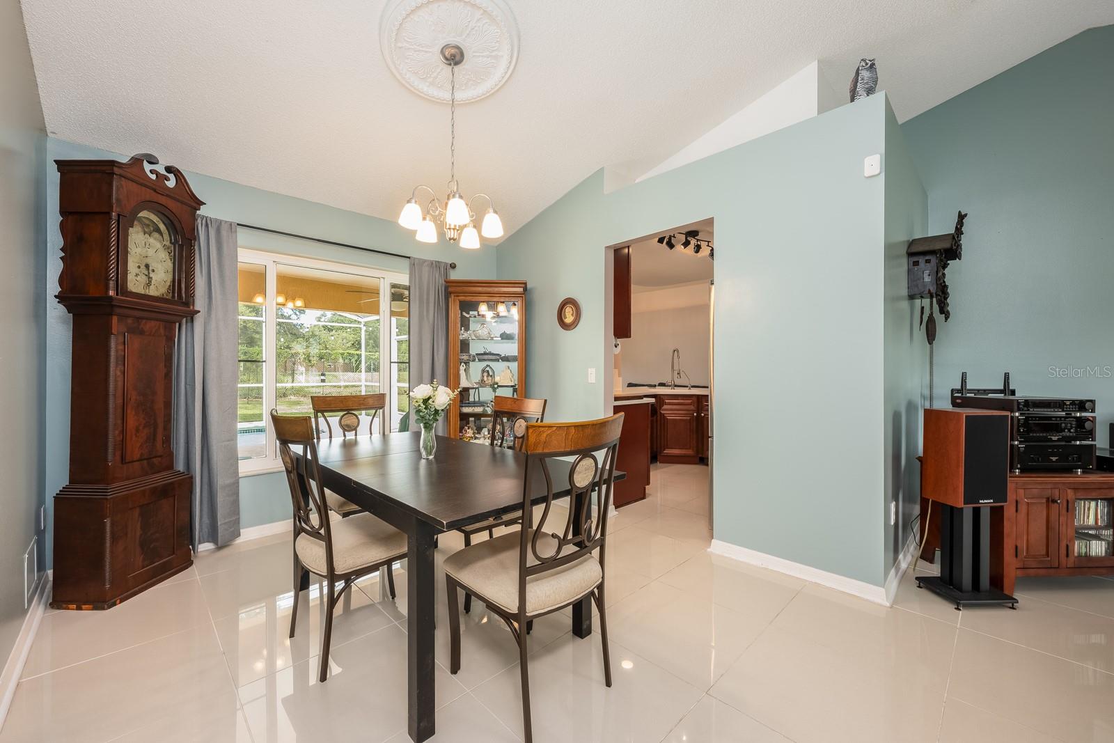 WATERSIDE - Residential