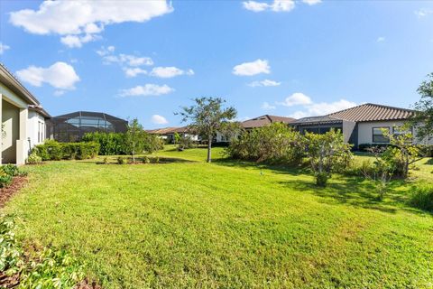 A home in PALMETTO