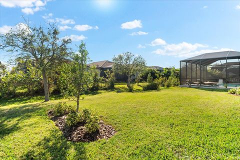 A home in PALMETTO