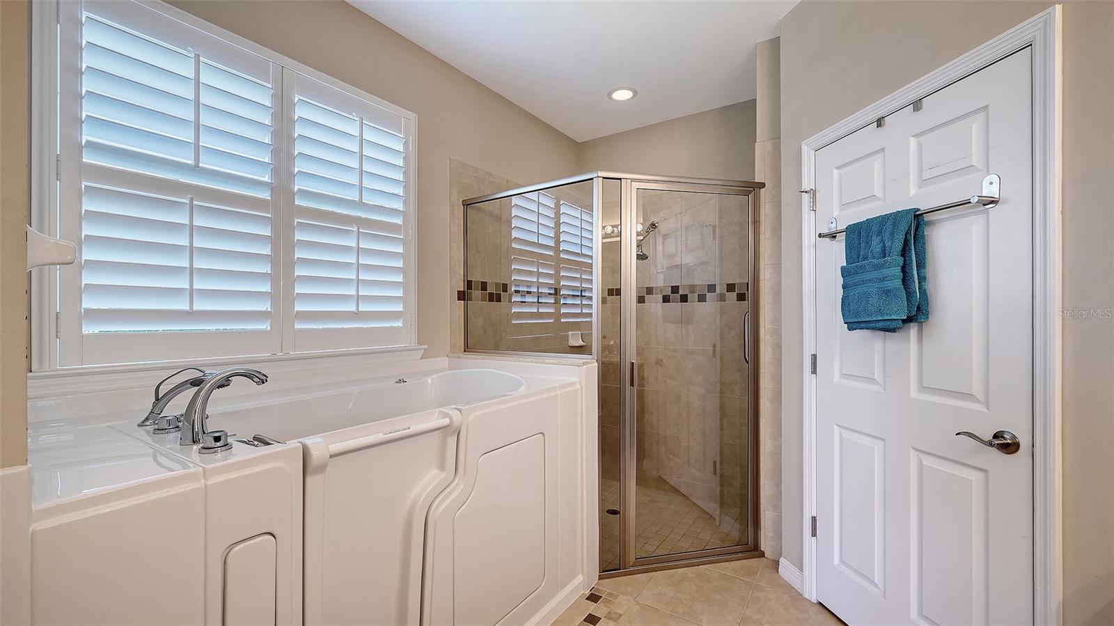 VENTURA VILLAGE - Residential