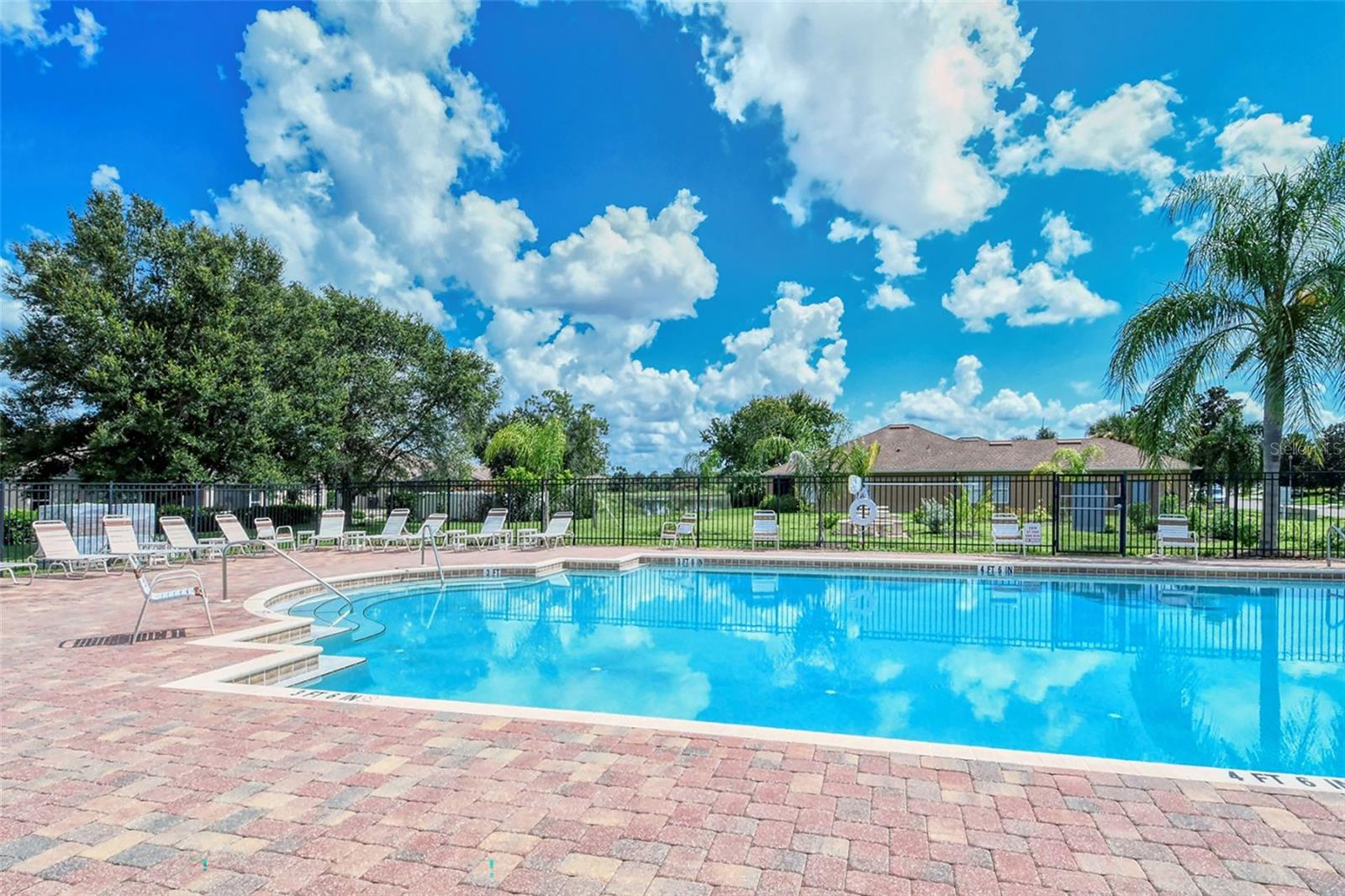 VENTURA VILLAGE - Residential