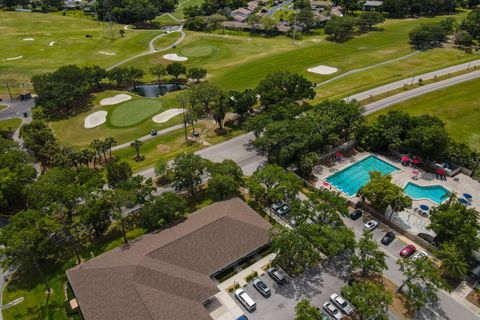 A home in OLDSMAR