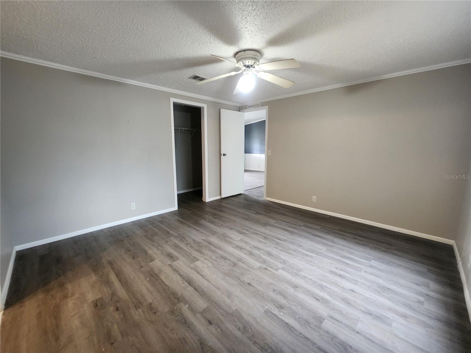 SILVER WOOD VILLAS - Residential