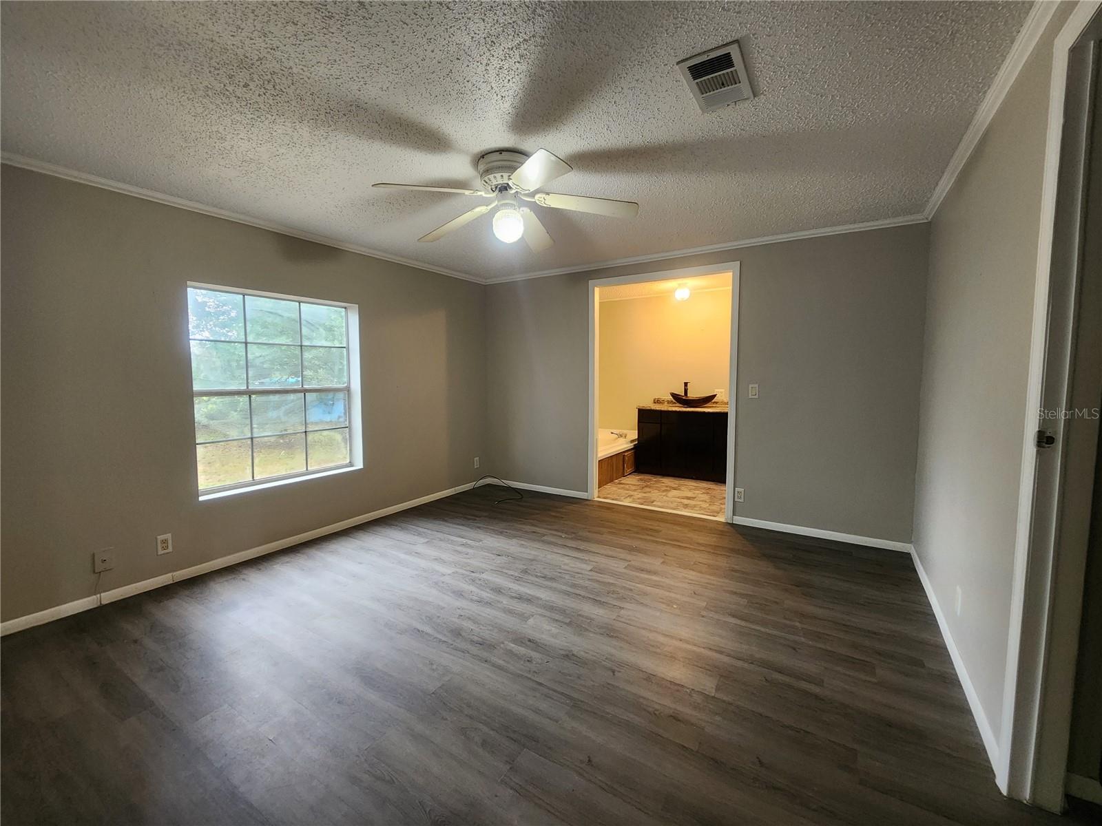 SILVER WOOD VILLAS - Residential