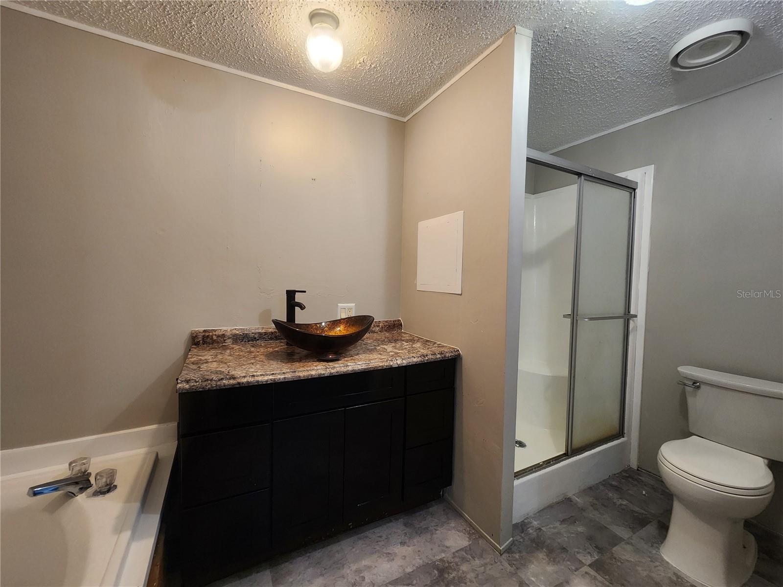 SILVER WOOD VILLAS - Residential