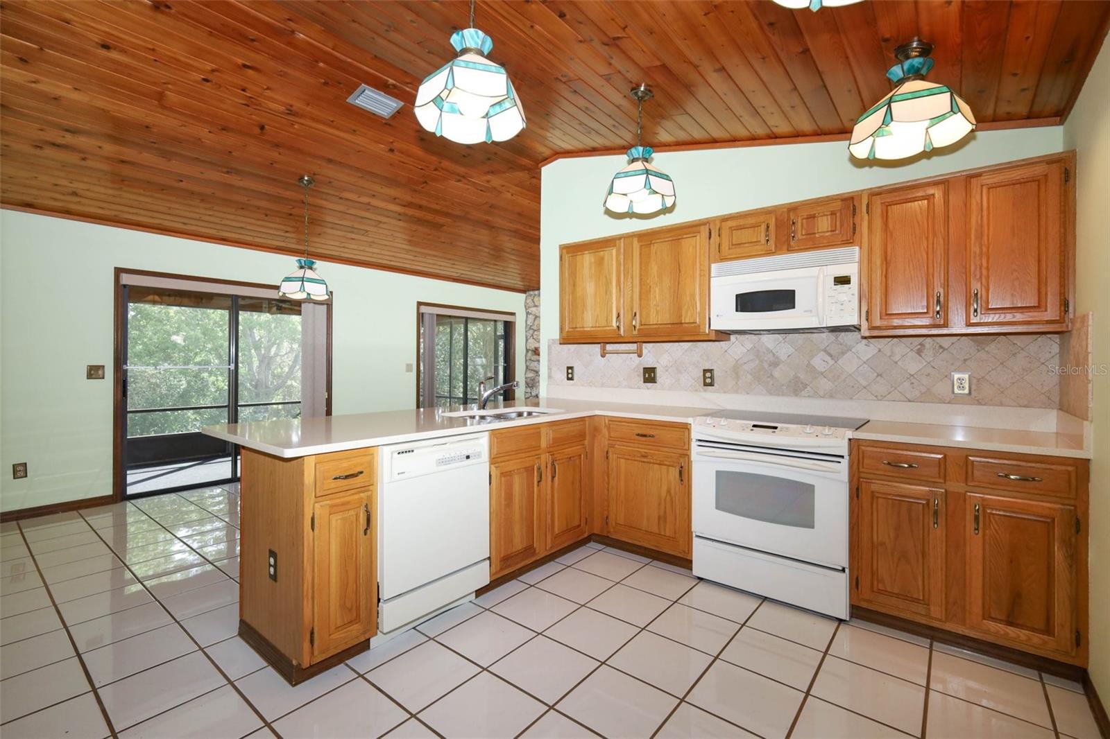 WINDERLAKES 02 - Residential