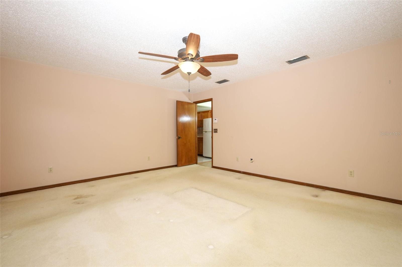 WINDERLAKES 02 - Residential