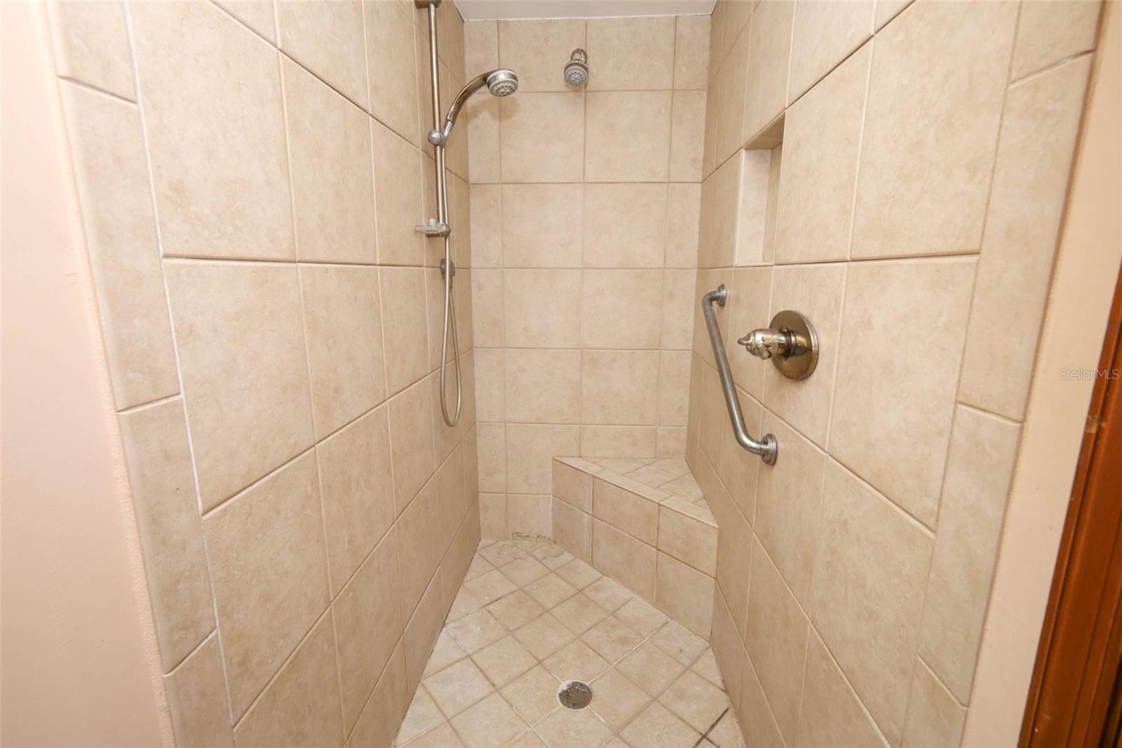 WINDERLAKES 02 - Residential