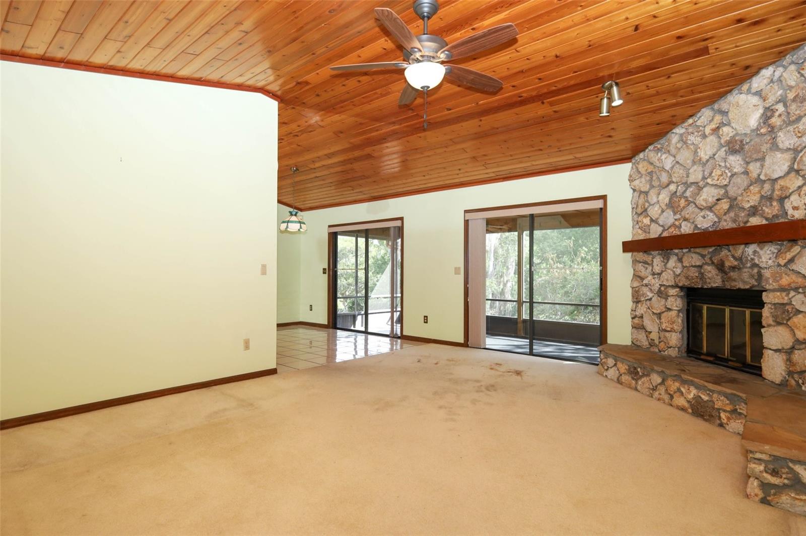 WINDERLAKES 02 - Residential